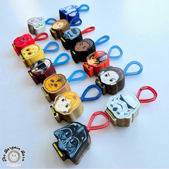 Star Wars Keychains 2019 McDonald’s Happy Meal Toys Disney Collectibles (14pc) - Picture 2 of 3